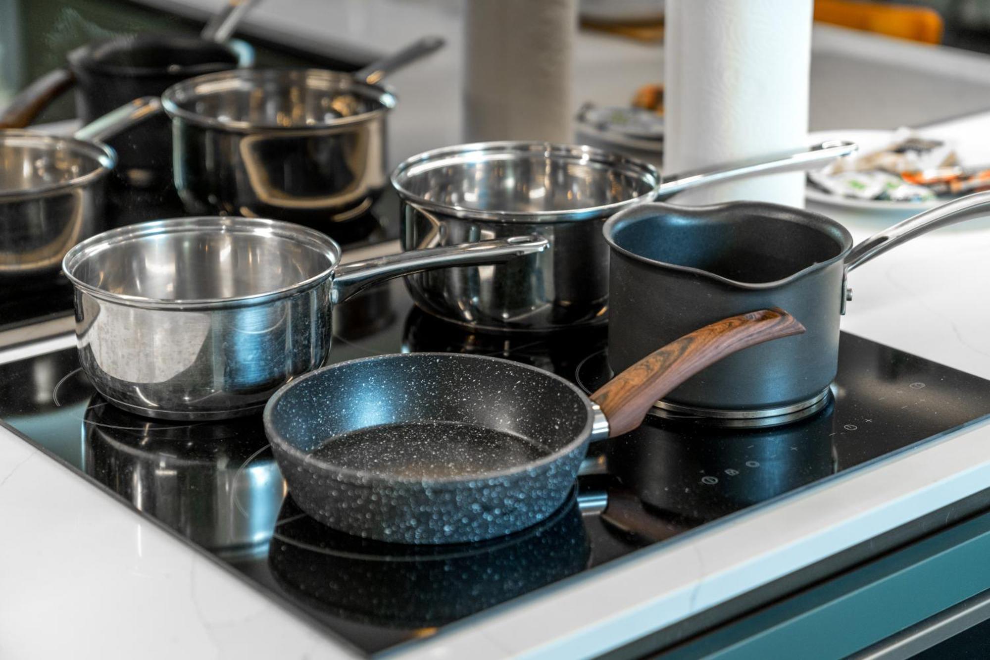 Skyvillion - Cozy Large 4 & 1 Bed In Enfield, Mins To Tube Station, Free Wi-fi Apartamento Londres
